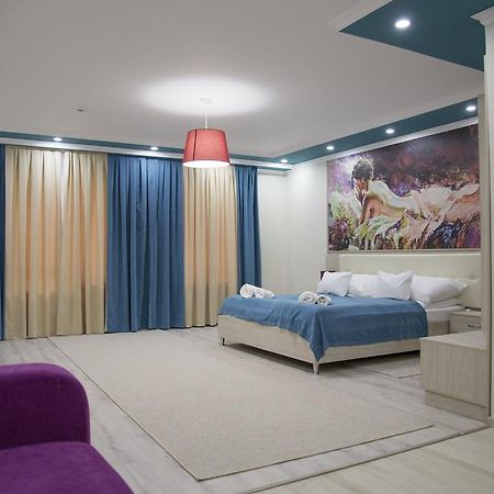 Mirage Hotel Berehove  Luaran gambar