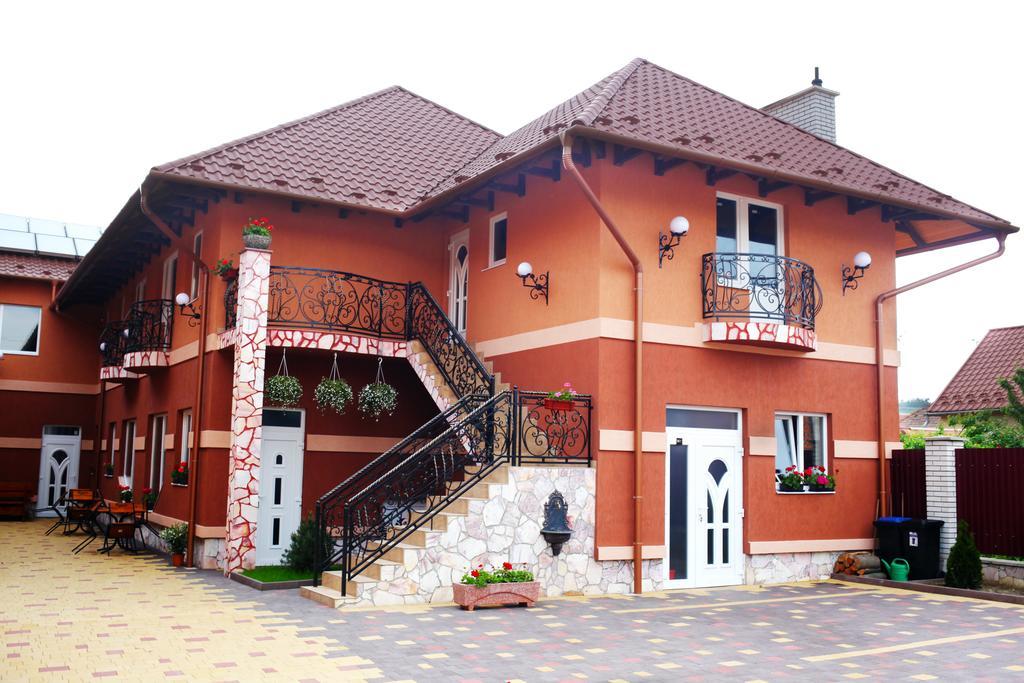 Mirage Hotel Berehove  Luaran gambar