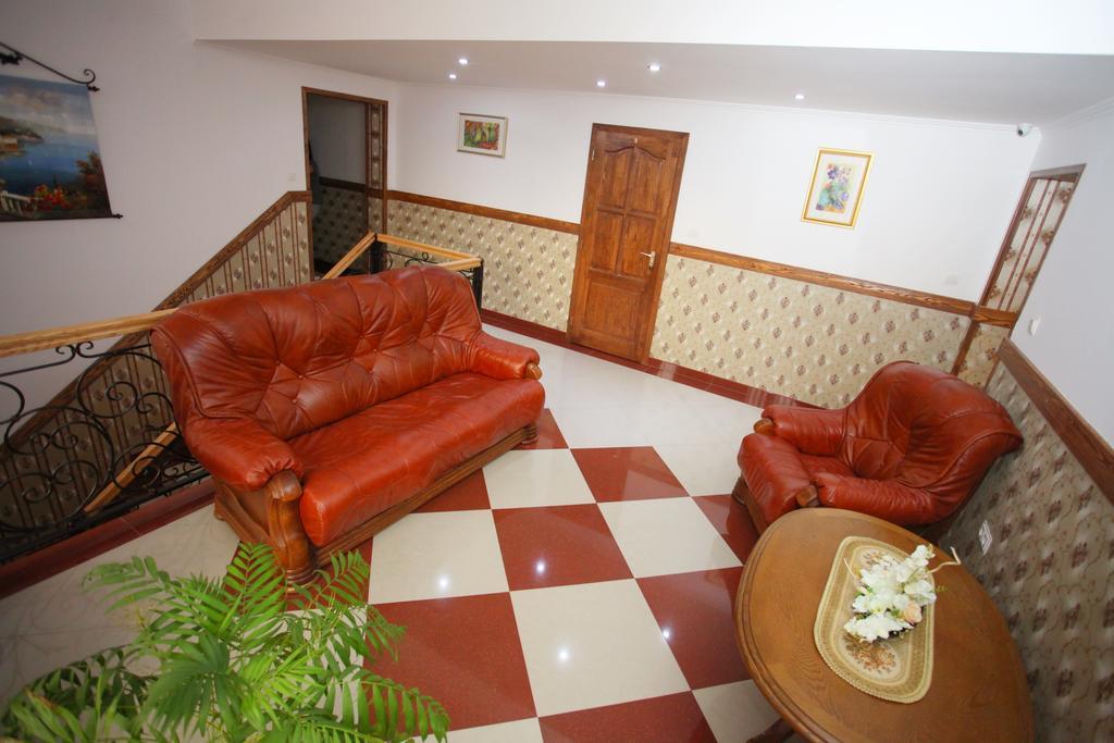 Mirage Hotel Berehove  Luaran gambar