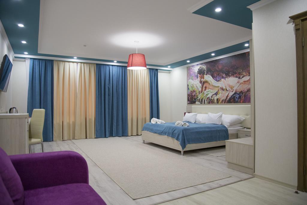 Mirage Hotel Berehove  Luaran gambar