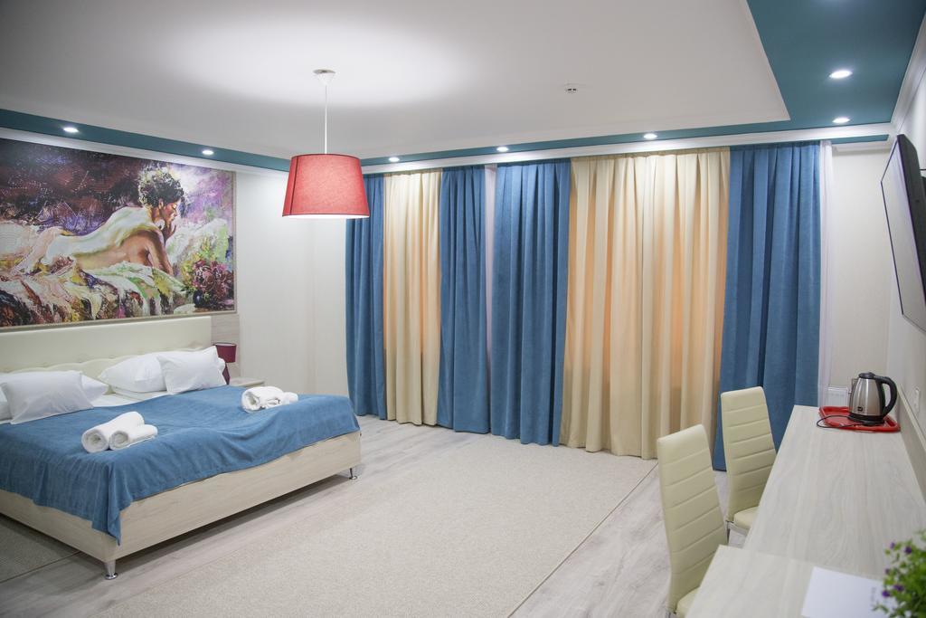 Mirage Hotel Berehove  Luaran gambar