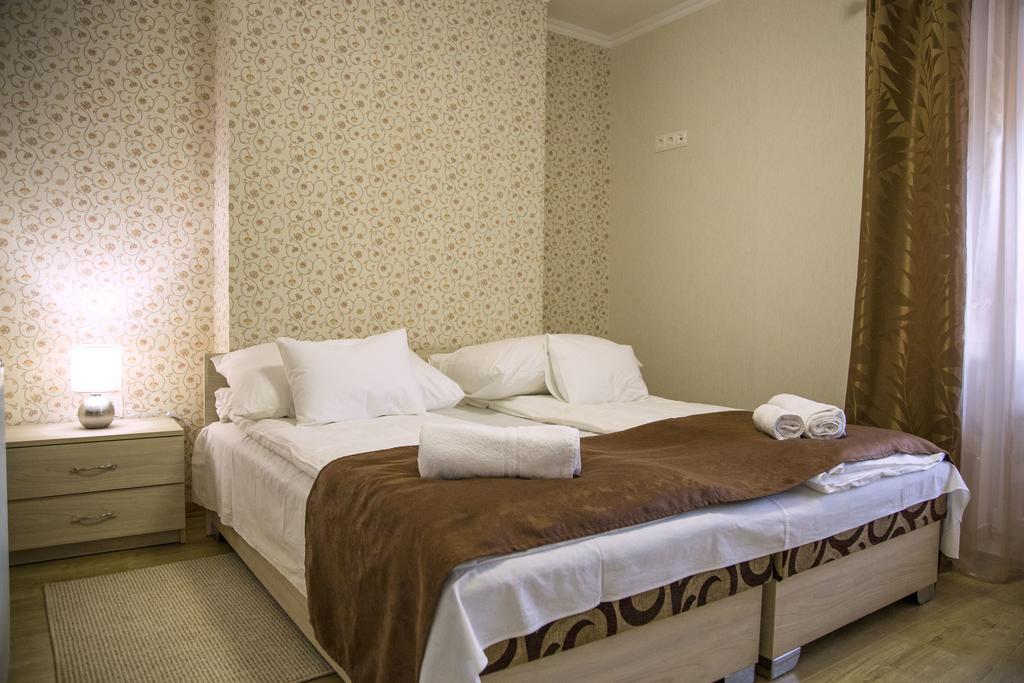 Mirage Hotel Berehove  Luaran gambar